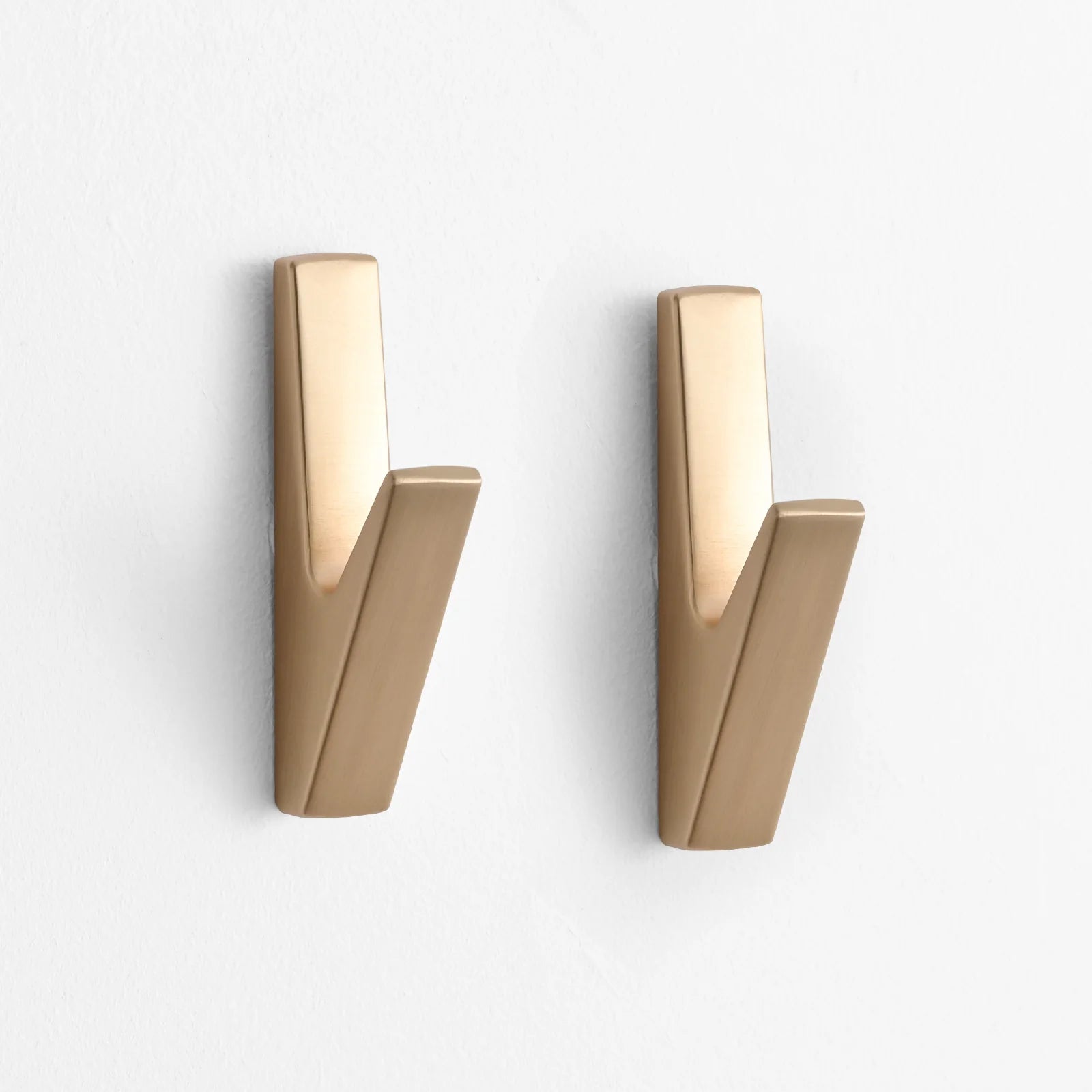 SARIHOSY 1/5PCS Matte Wall Hooks Bathroom Accessories Coat Hooks To...