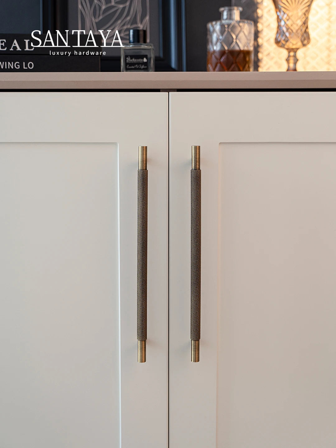 Santaya Brass Diamond-cut Cross Knurl Pattern Antique Kitchen Cabinet